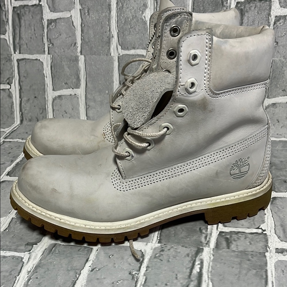 Light grey  Leather timberland boots ASIS
